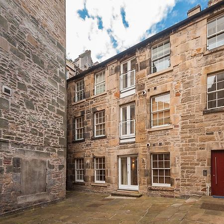 The Edmonstone'S Close Residence Edimburgo Esterno foto