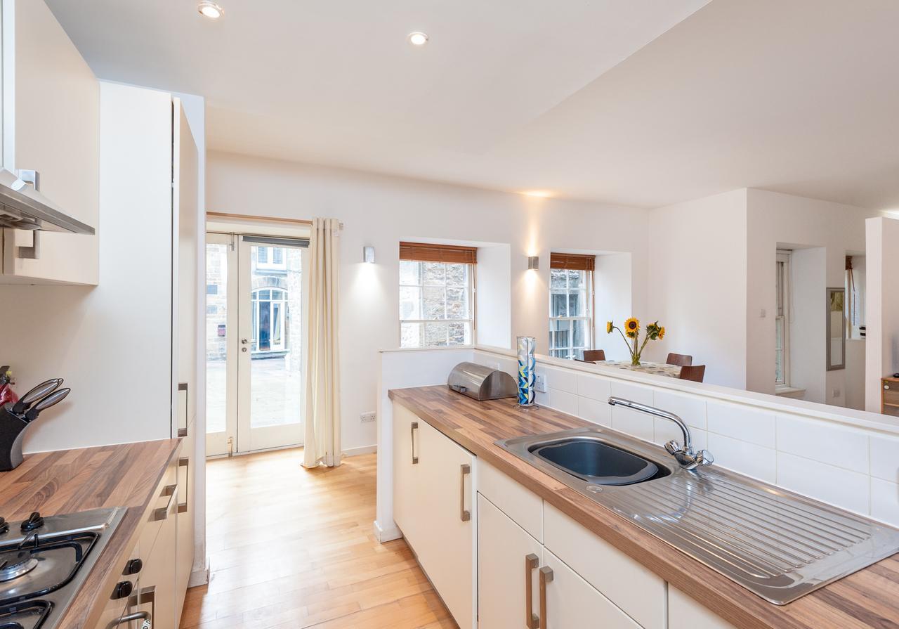 The Edmonstone'S Close Residence Edimburgo Esterno foto